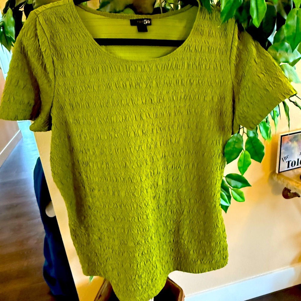 East 5th Lime Green Textured Short Sleeve Top